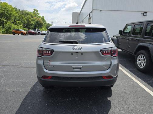 2023 Jeep Compass Sport
