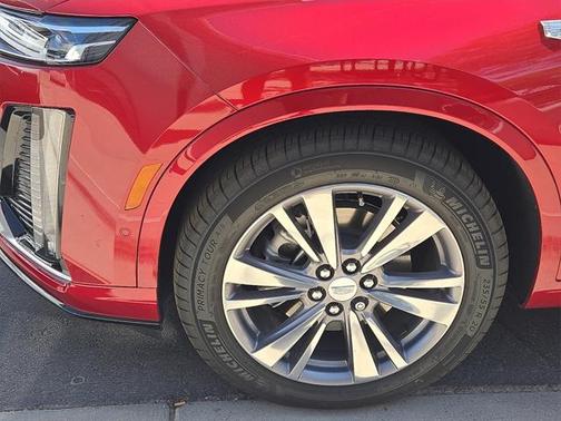 2024 Cadillac XT6 Premium Luxury FWD