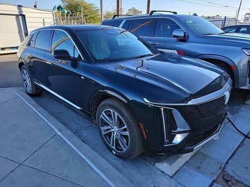 2024 Cadillac LYRIQ Luxury w/1SD