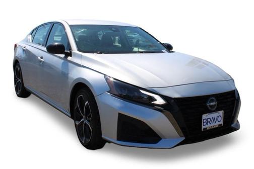 2023 Nissan Altima SR FWD