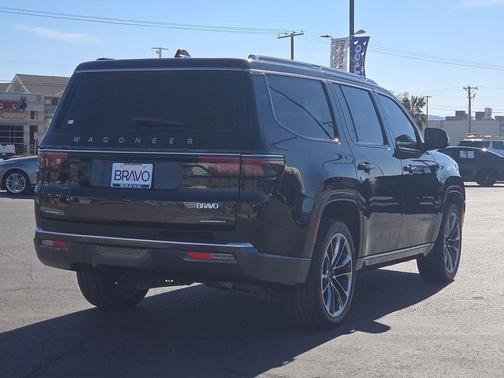2022 Jeep Wagoneer Series III 4x4