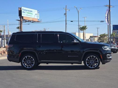 2022 Jeep Wagoneer Series III 4x4