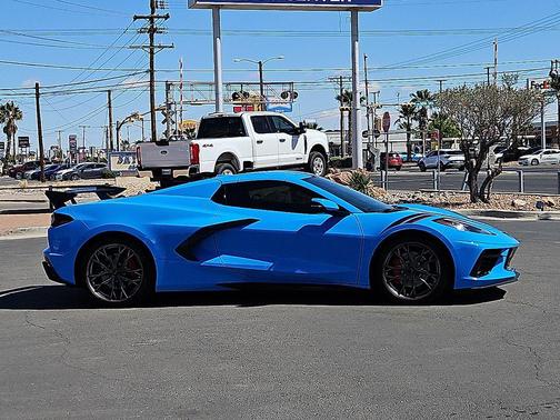 2025 Chevrolet Corvette Stingray w/2LT