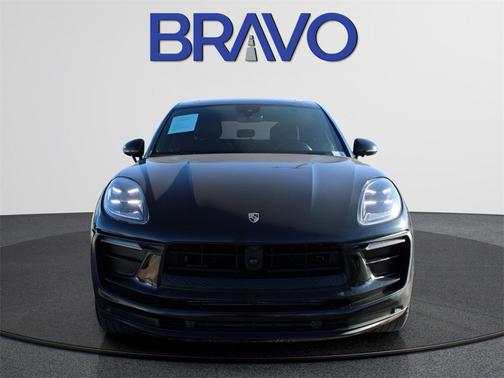 2023 Porsche Macan T