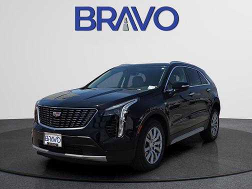 Stellar Black Metallic 2022 Cadillac XT4 Premium Luxury