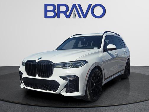 Alpine White 2022 BMW X7 xDrive40i