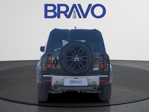 Santorini Black Metallic 2025 Land Rover Defender 110 P300