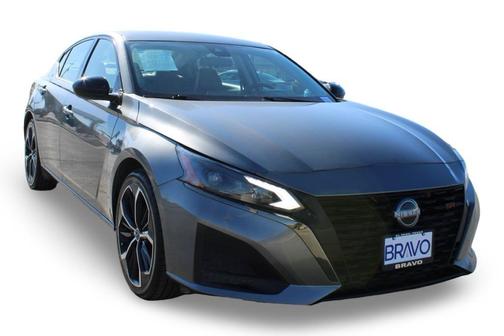 2023 Nissan Altima SR FWD
