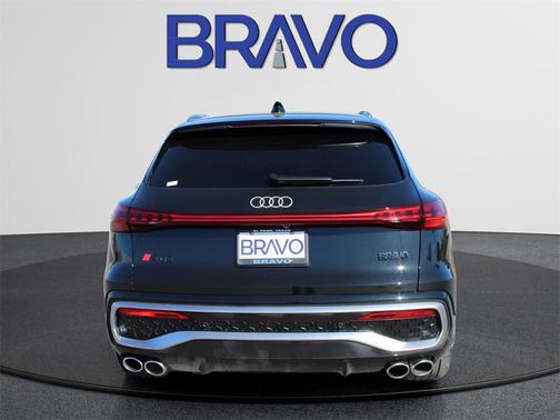 2025 Audi SQ5 3.0T Premium Plus