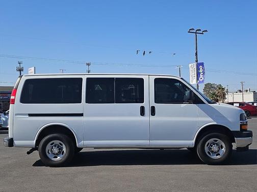 2019 Chevrolet Express 3500 LT
