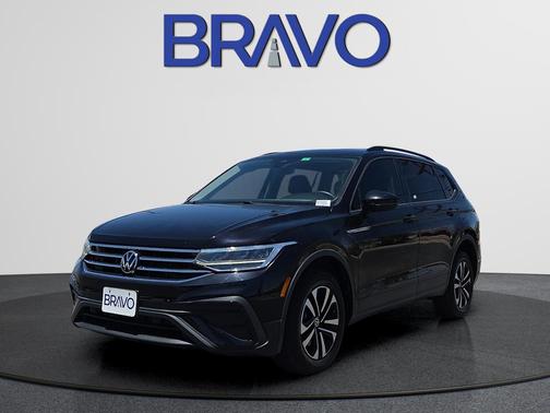 Deep Black 2023 Volkswagen Tiguan 2.0T S