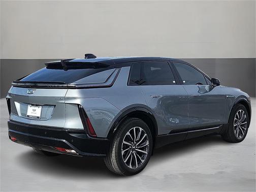 2025 Cadillac LYRIQ Sport