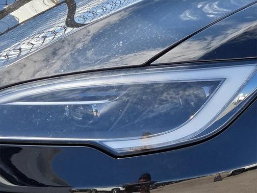 2022 Tesla Model S Plaid