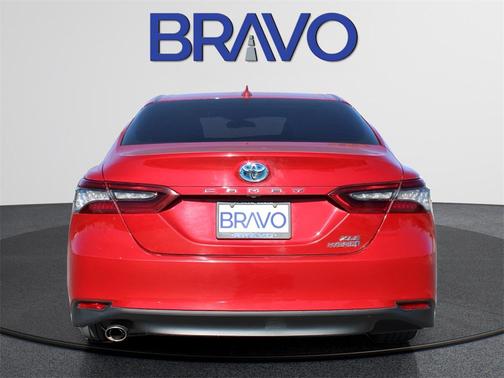 2024 Toyota Camry Hybrid XLE