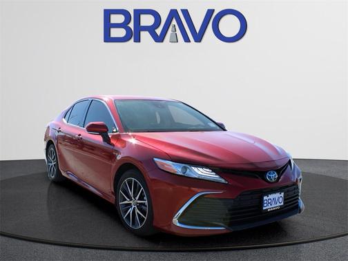 2024 Toyota Camry Hybrid XLE