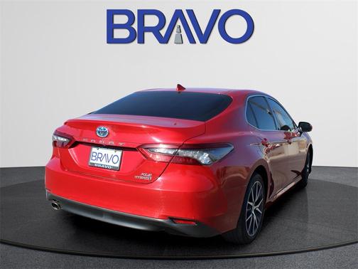 2024 Toyota Camry Hybrid XLE