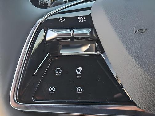 2025 Cadillac LYRIQ Sport