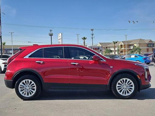 2024 Cadillac XT4 Luxury