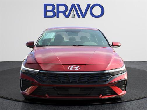 2025 Hyundai ELANTRA SEL