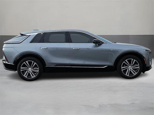 2024 Cadillac LYRIQ Luxury w/1SD