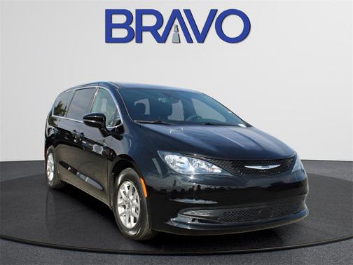 2025 Chrysler Voyager LX