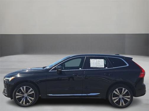2022 Volvo XC60 B6 Inscription