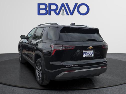 Mosaic Black Metallic 2025 Chevrolet Equinox 1LT