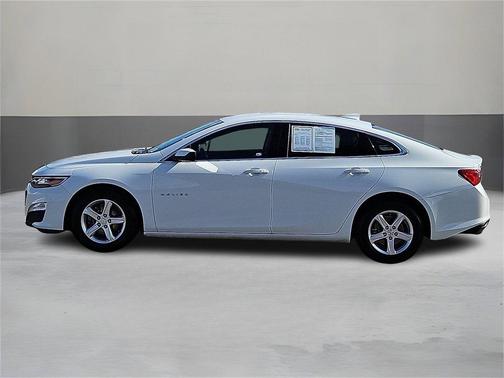 2022 Chevrolet Malibu FWD LT