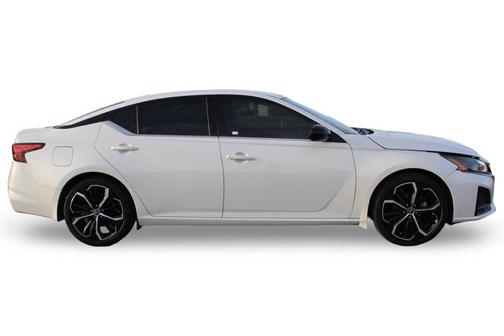 2024 Nissan Altima SR FWD