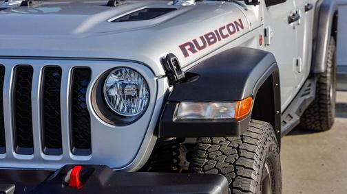 Silver Zynith Clearcoat 2023 Jeep Gladiator Rubicon