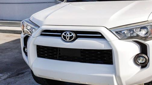 Ice Cap 2024 Toyota 4Runner SR5