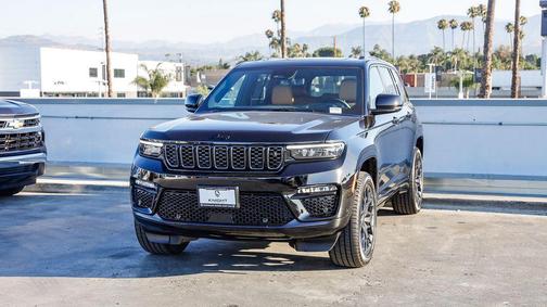 2025 Jeep Grand Cherokee Summit