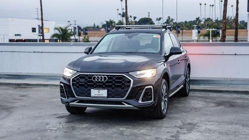 2022 Audi Q5 45 S line Premium