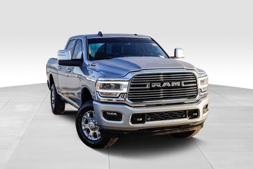 Billet Silver Metallic Clearcoat 2024 RAM 2500 Laramie Crew Cab 4x4 6'4' Box