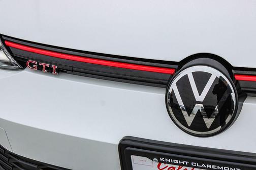 Opal White Pearl 2024 Volkswagen Golf GTI 2.0T S DSG