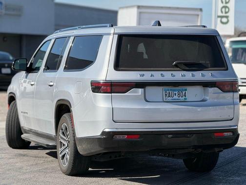 2024 Jeep Wagoneer L Series II 4x4