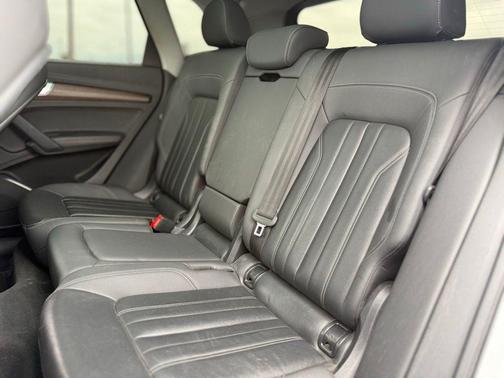 2021 Audi Q5 45 Premium Plus