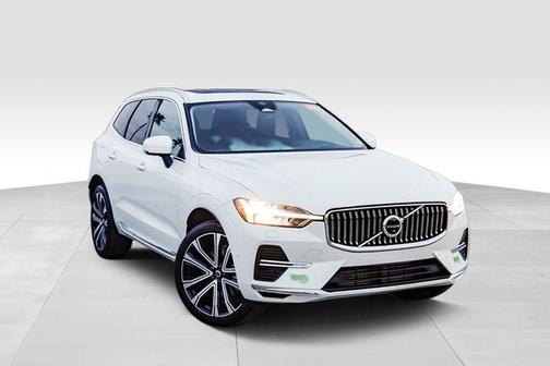 2023 Volvo XC60 Recharge Plug-In Hybrid T8 Ultimate Bright Theme