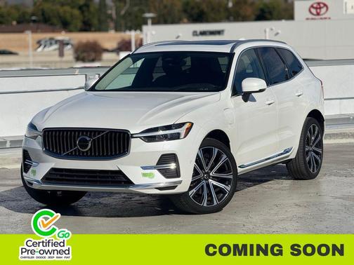 2023 Volvo XC60 Recharge Plug-In Hybrid T8 Ultimate Bright Theme