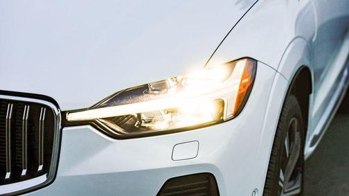 2023 Volvo XC60 Recharge Plug-In Hybrid T8 Ultimate Bright Theme