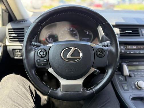 2017 Lexus CT 200h Base