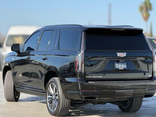 2025 Cadillac Escalade Sport