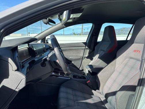 2024 Volkswagen Golf GTI 2.0T S DSG