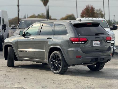 2020 Jeep Grand Cherokee Altitude