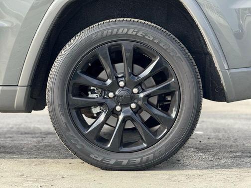 2020 Jeep Grand Cherokee Altitude