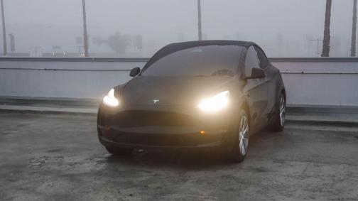 2024 Tesla Model Y Standard Range