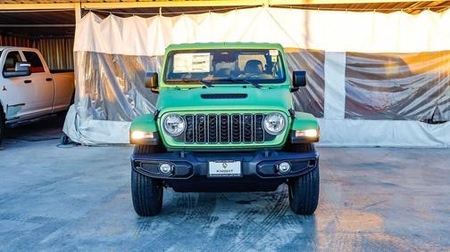2026 Jeep Gladiator Sport S