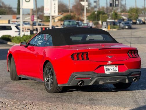 2024 Ford Mustang EcoBoost