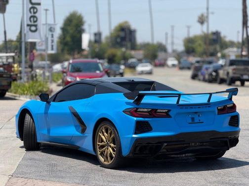 Rapid Blue 2023 Chevrolet Corvette Stingray w/3LT