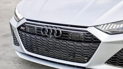 2023 Audi RS 7 4.0T